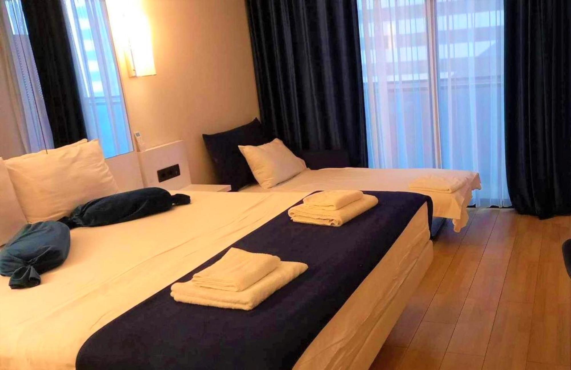 Relax And Unwind Premier Sea View Aparthotel In Батумі Екстер'єр фото